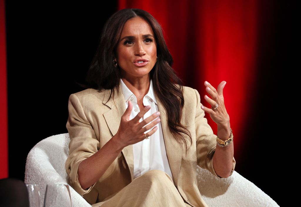 Meghan Markle menjatuhkan video 'di belakang layar' yang langka saat ia meluncurkan proyek baru yang menarik