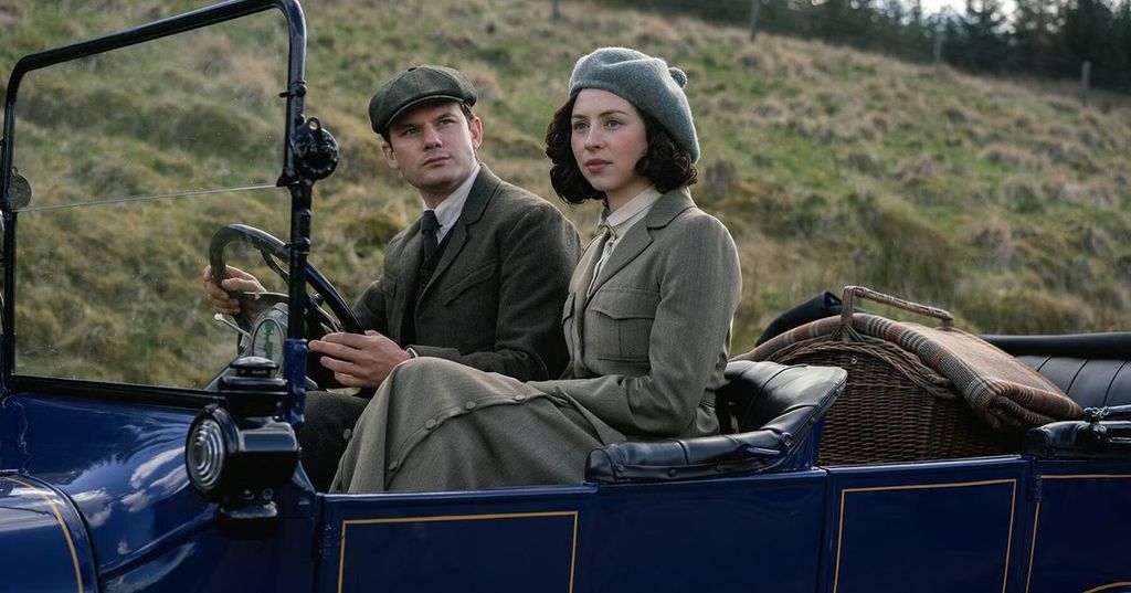 Jeremy Irvine and Hermione Corfield as Henry and Julia in Outlander's prequel