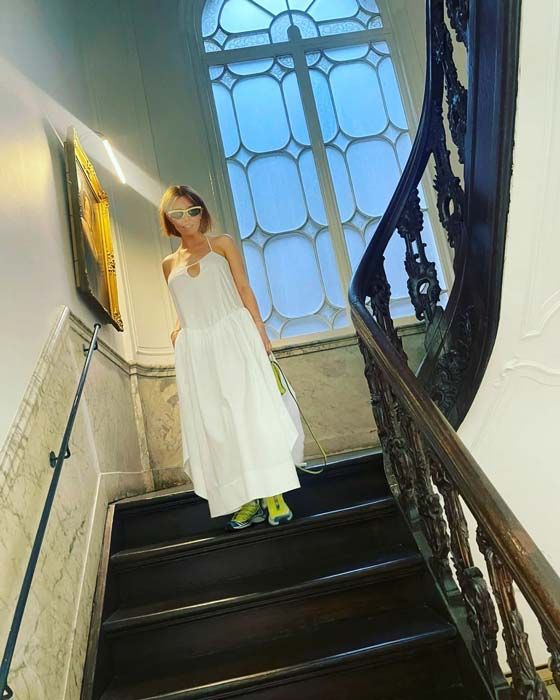 stacey dooley white dress stairs