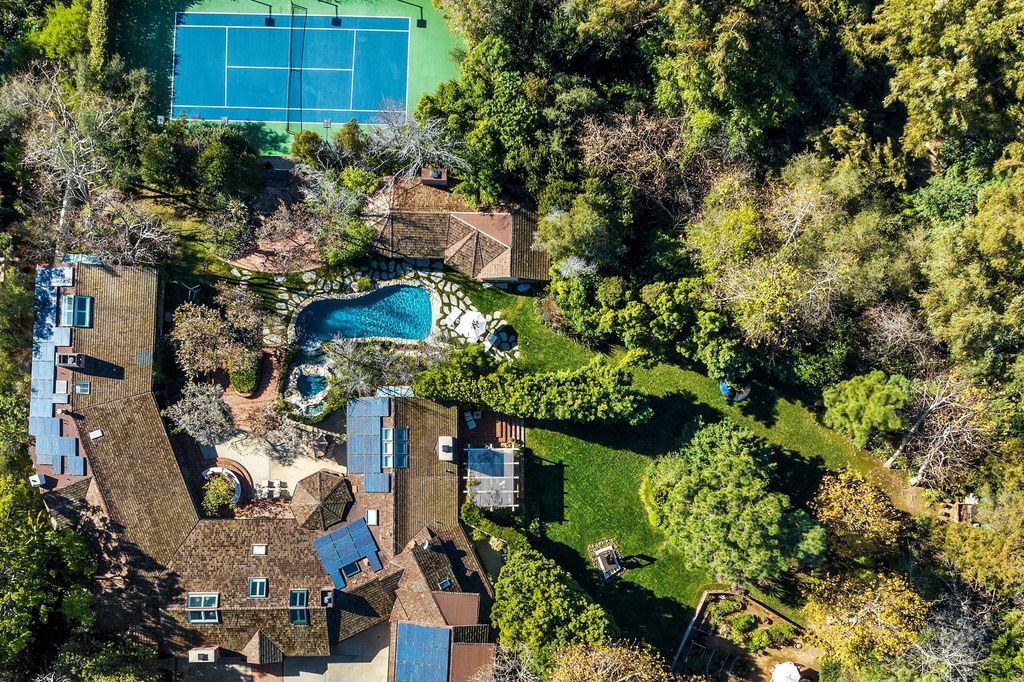 jim carrey's home from above 