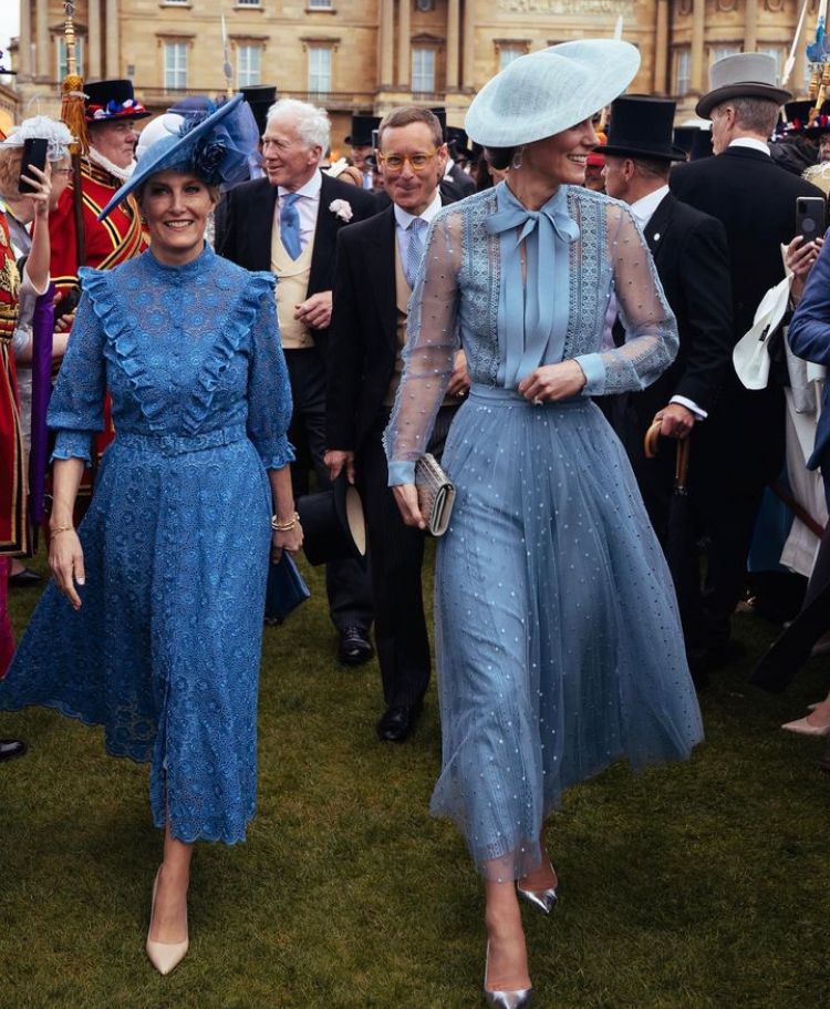 The Duchess of Edinburgh and the Princess of Wales at Buckingham Palace garden party