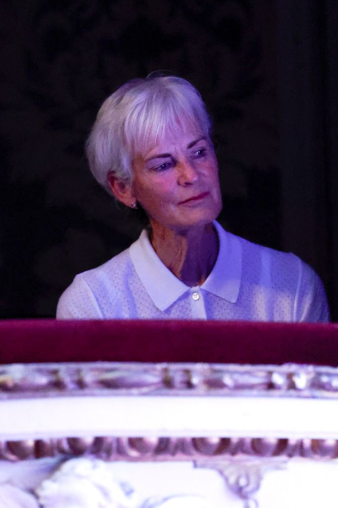 Judy Murray looks on from box in theatre
