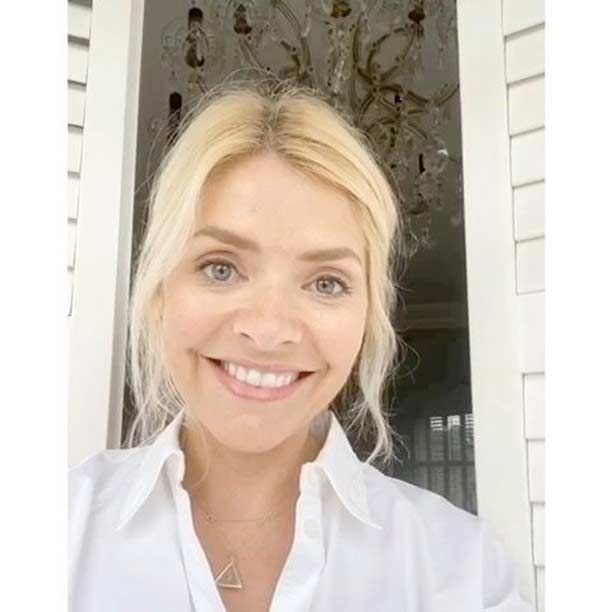 holly willoughby chandelier