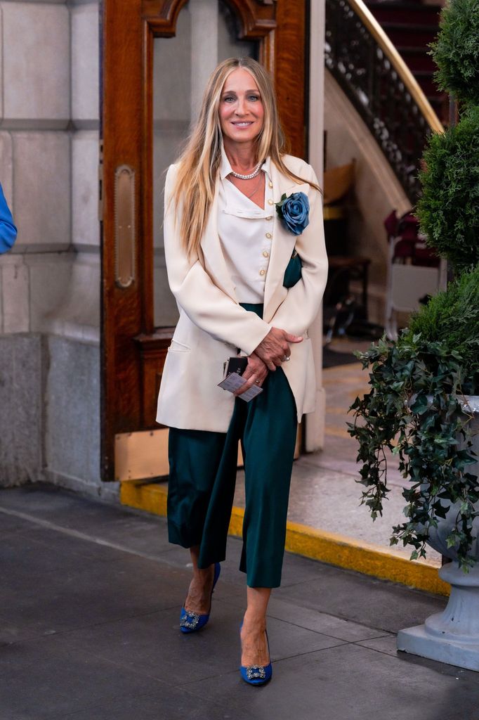Sarah Jessica Parker is seen filming And Just Like That in 2021, rewearing THOSE Manolos