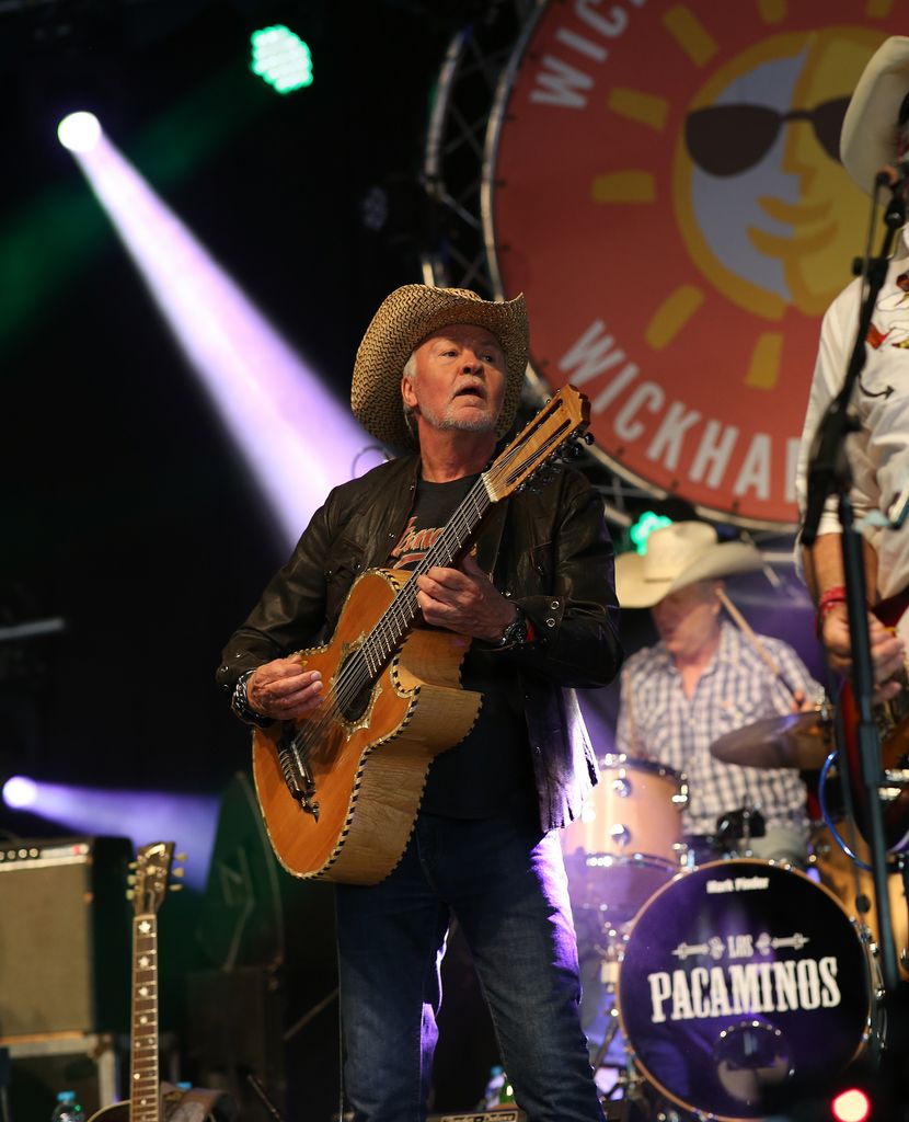 Paul Young performing with Los Pacaminos during Wickham Festival in 2022