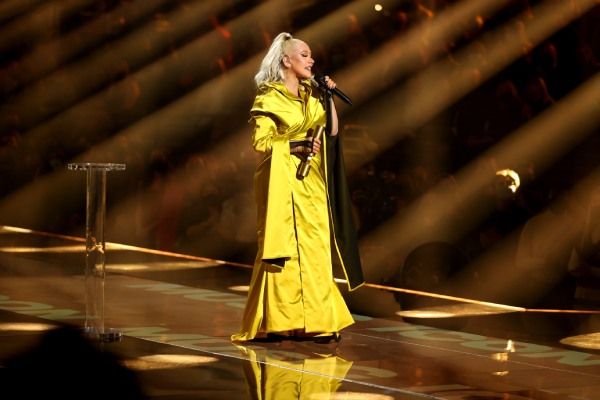 Christina Aguilera performing