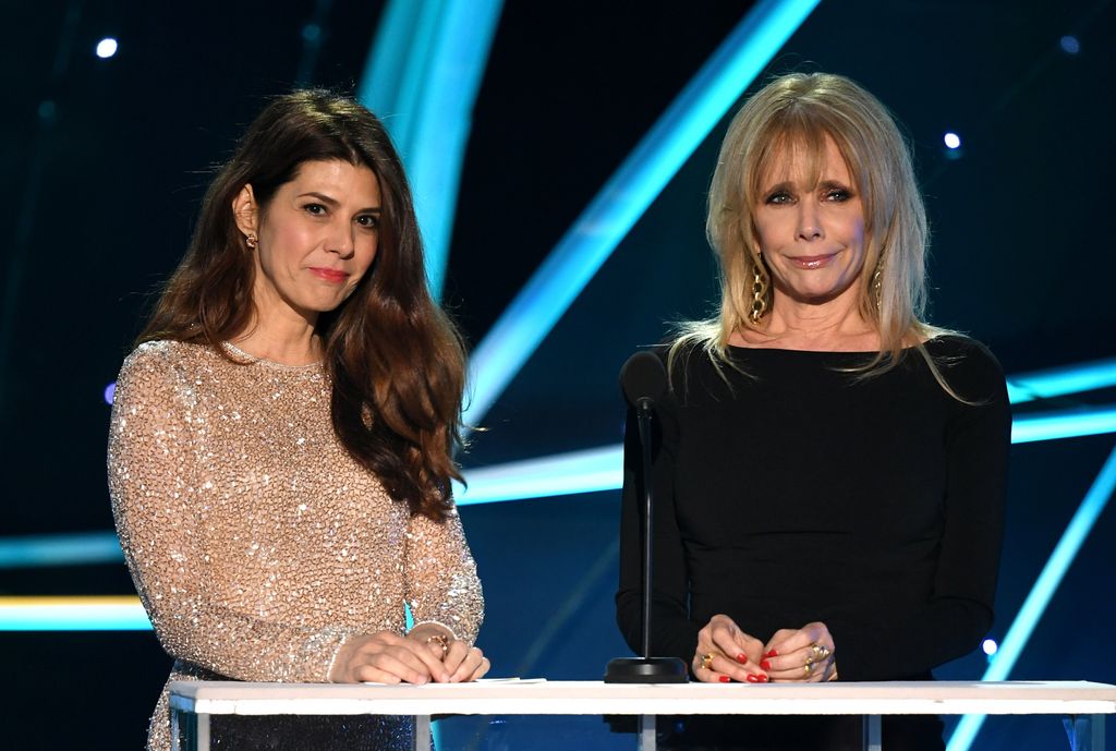 Actors Marisa Tomei (L) and Rosanna Arquette speak onstage during the 24th Annual Screen Actors Guild Awards at The Shrine Auditorium on January 21, 2018 in Los Angeles, California