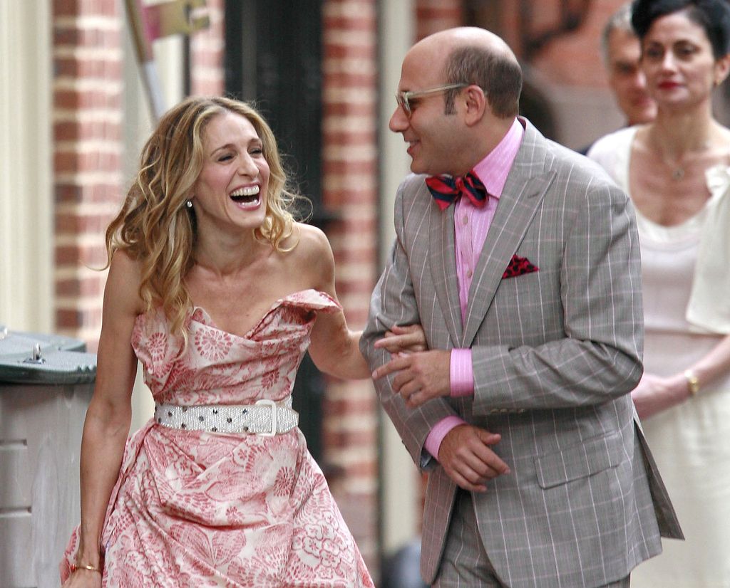 Actress Sarah Jessica Parker  and actor Willie Garson filming a scene for the movie "Sex and The City" in 2007