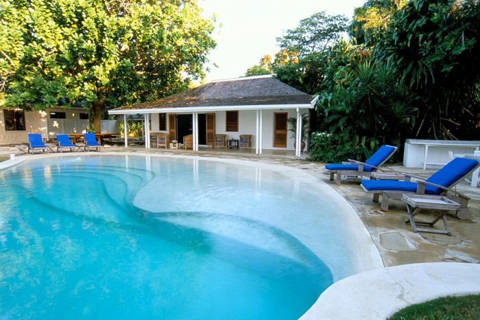 ian fleming villa pool