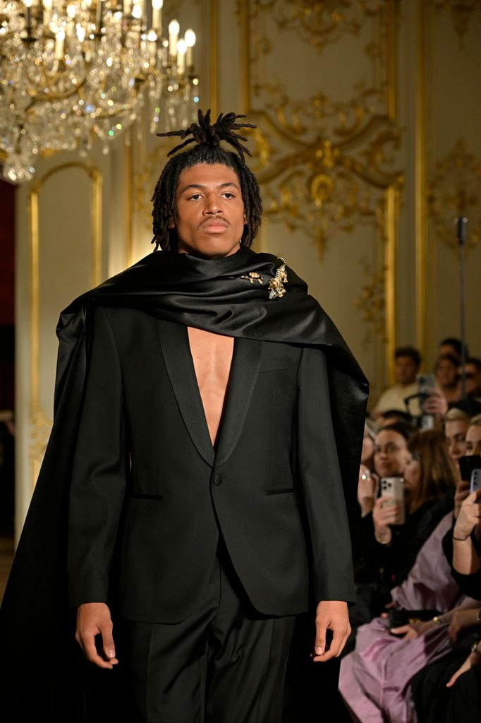 Heidi Klum’s strapping son makes head-turning modeling debut during Paris Haute Couture Fashion Week