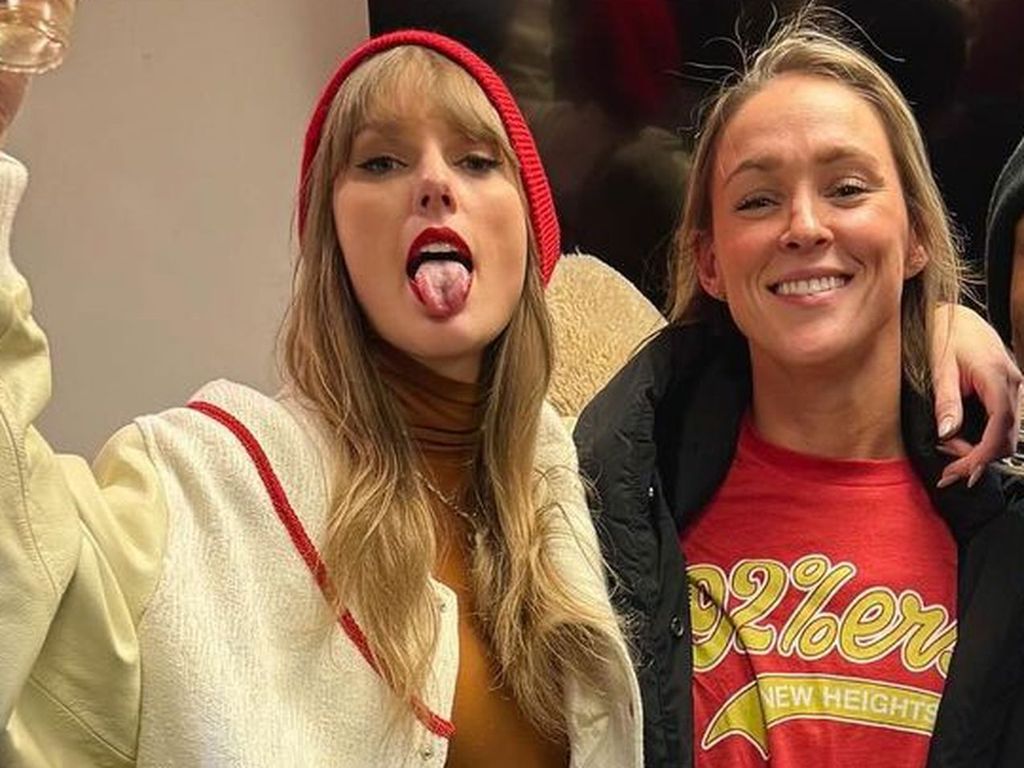 Taylor with Kylie Kelce