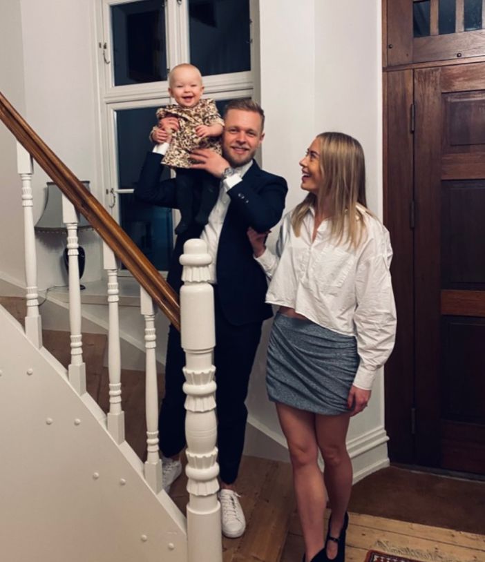 Kevin Magnussen with wife and daughter