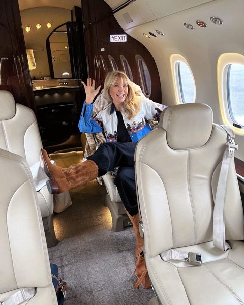 christie brinkley private jet