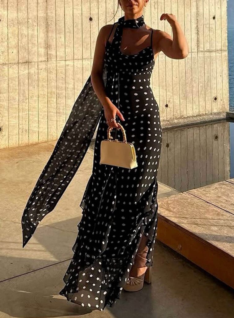 Seperti gaun polka dot syal leher saya