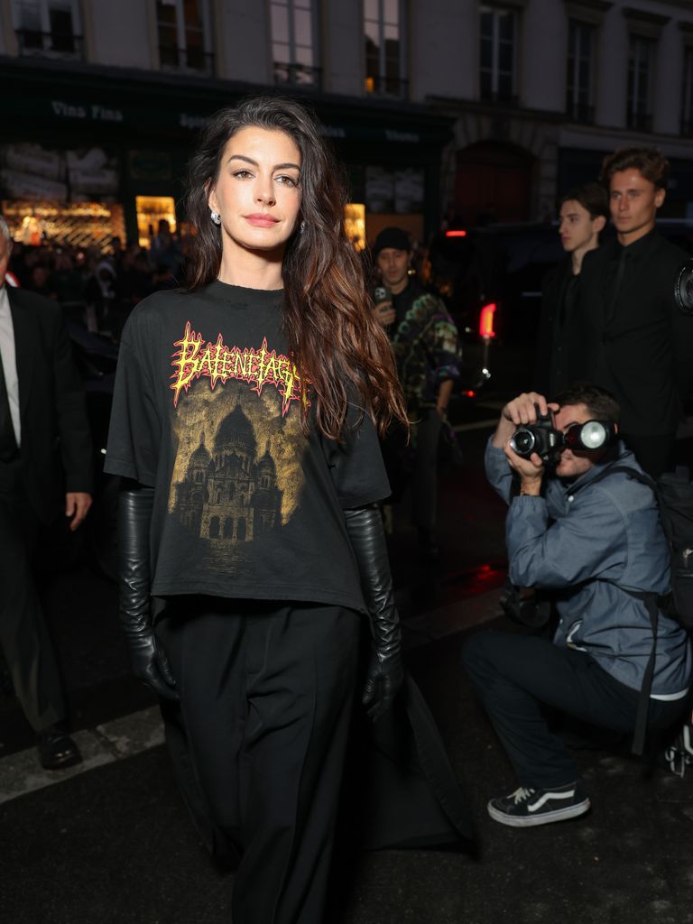 Anne Hathaway attends the Balenciaga Womenswear Spring/Summer 2026 show as part of Paris Fashion Week on October 04, 2025 in Paris, France