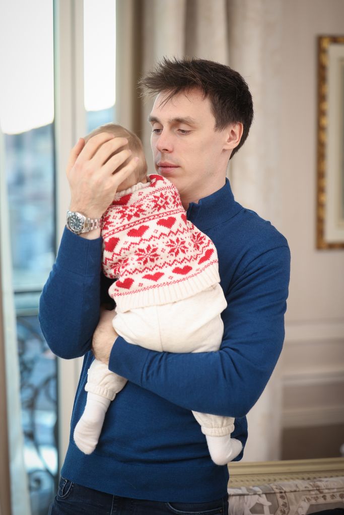 Louis Ducruet holds baby daughter Victoire
