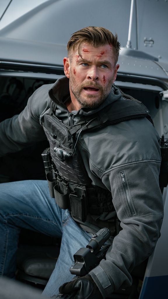 Chris Hemsworth in Extraction 2