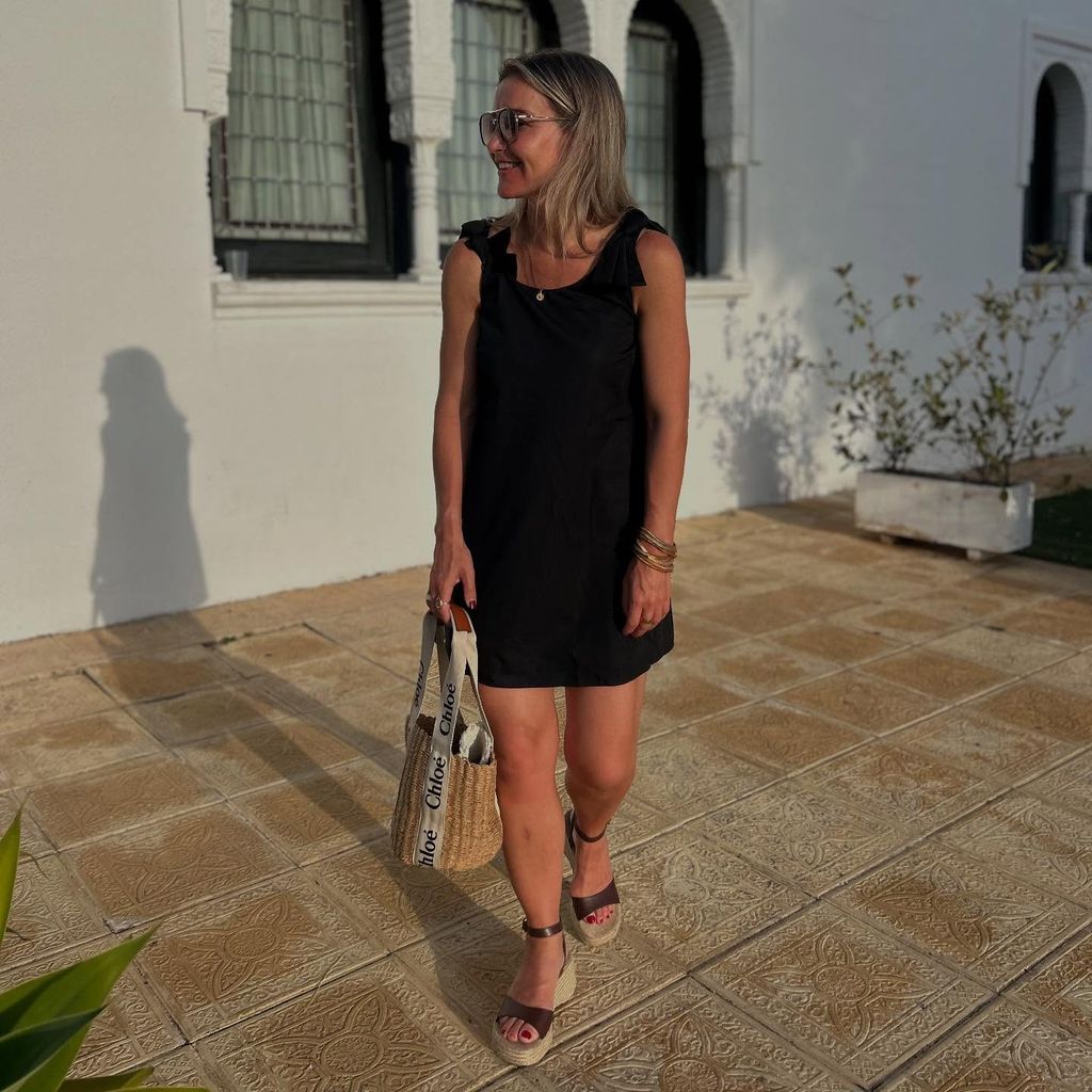 Vestido de Helen Outside Swinch y con la bolsa Chhloe de Chloe