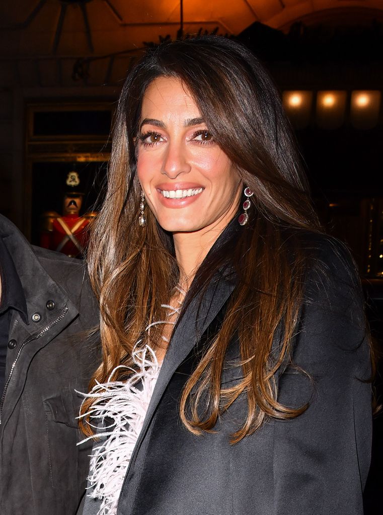 Amal Clooney arrives to the Polo Bar on December 13, 2023 in New York City. (Photo by James Devaney/GC Images)