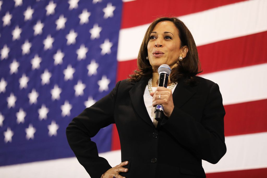 Democratic presidential candidate U.S.  Sen. Kamala Harris (D-CA)  speaks at a campaign stop on May 15, 2019 in Nashua, New Hampshire. 