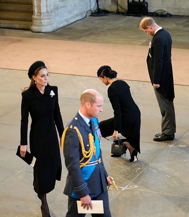 Kate Middleton Discreetly Curtsies To The Queen Following Emotional Westminster Hall Service