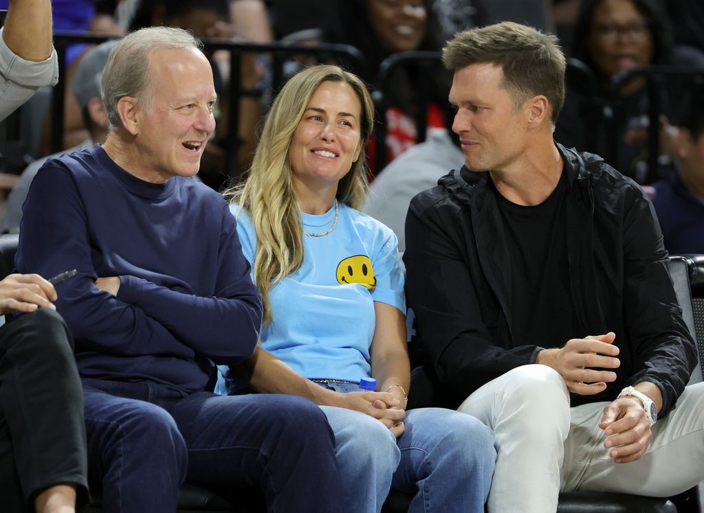 Tom Brady with his sister Julie and sportscaster Jim Gray