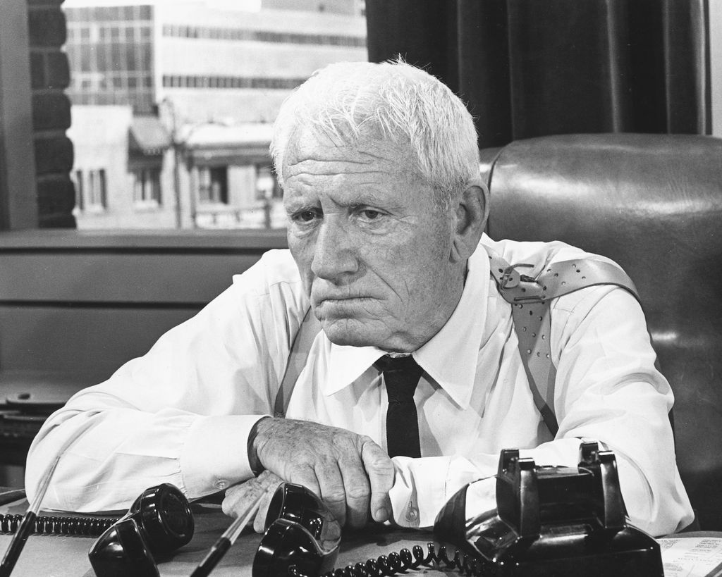 American actor Spencer Tracy (1900 - 1967) stars as police Captain Culpepper in the film 'It's a Mad Mad Mad Mad World', 1963.