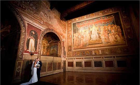 Emily and Rob wed in Siena's Town Hall