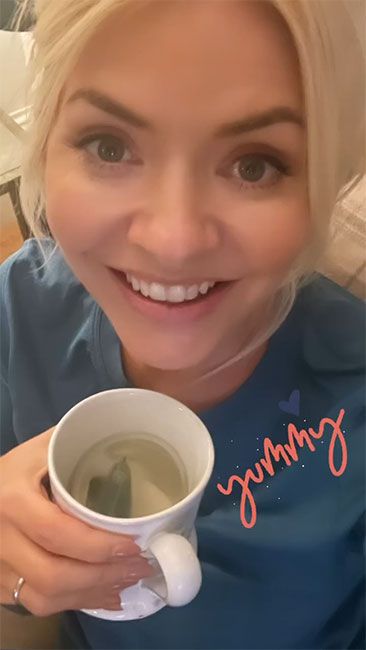 holly willoughby drinks tea