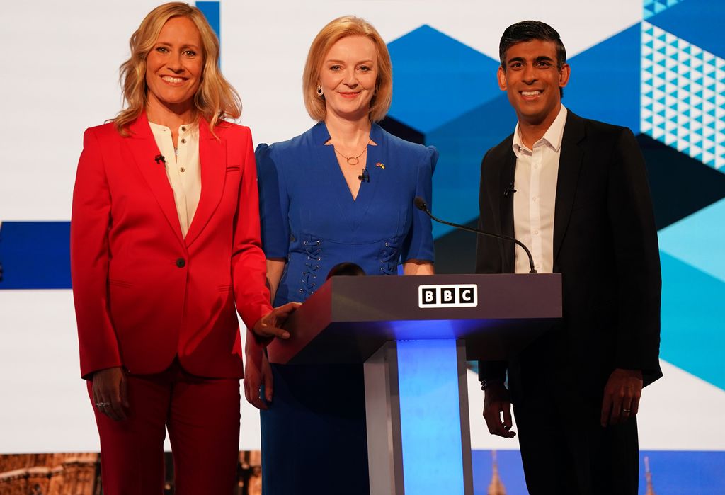 Sophie Raworth conducting a debate between Liz Truss and Rishi Sunak