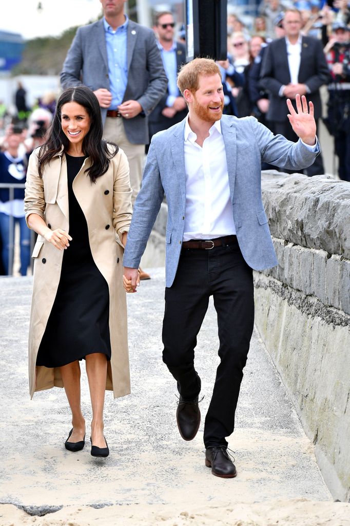   O príncipe Harry, duque de Sussex, e Meghan, duquesa de Sussex, visitam South Melbourne Beach em 18 de outubro de 2018 em Melbourne, Austrália. 