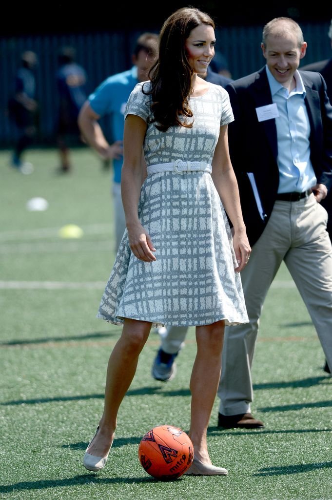 Kate Middleton playing at Bacon's College 