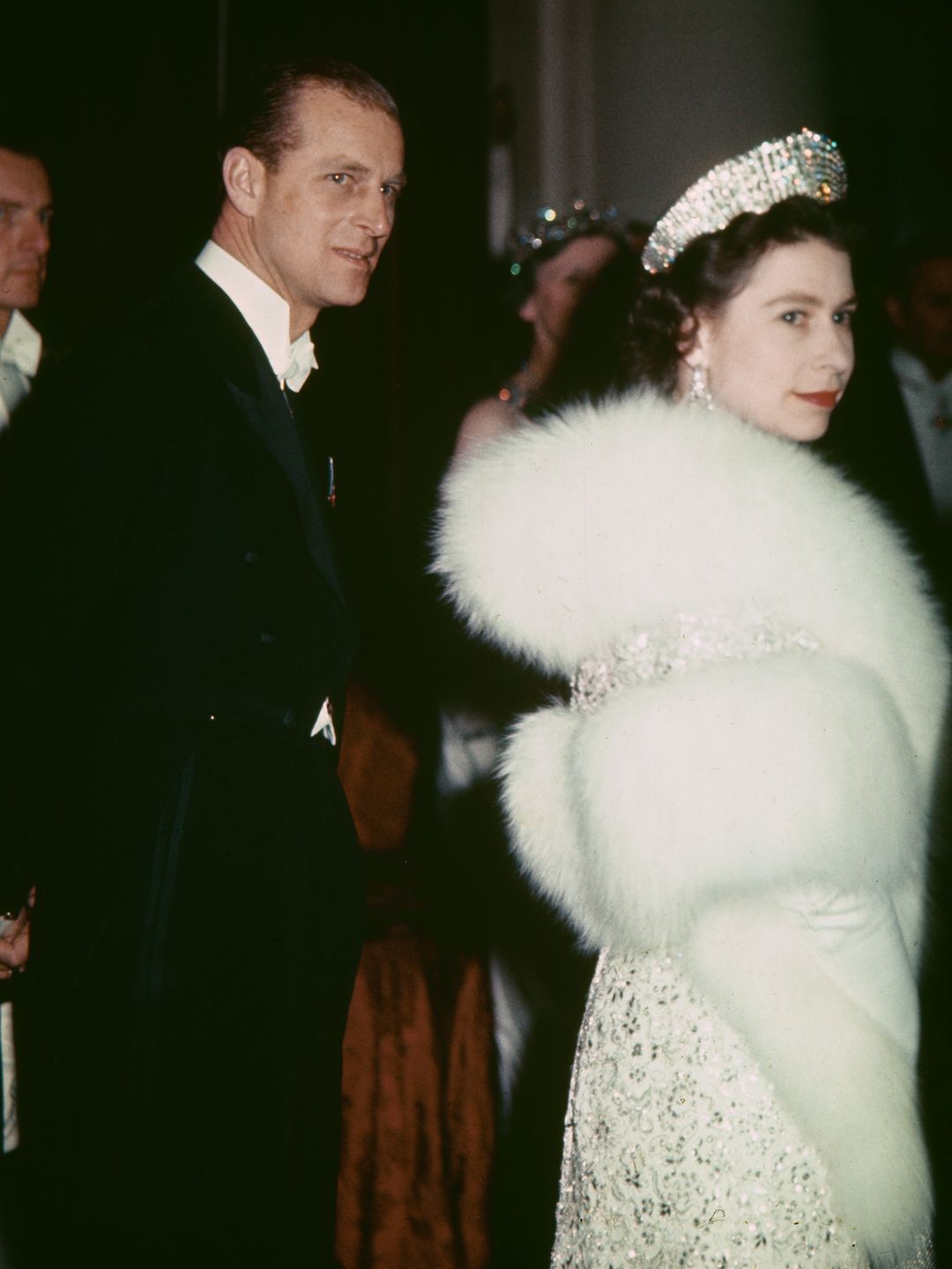 queen elizabeth ii and philip in paris