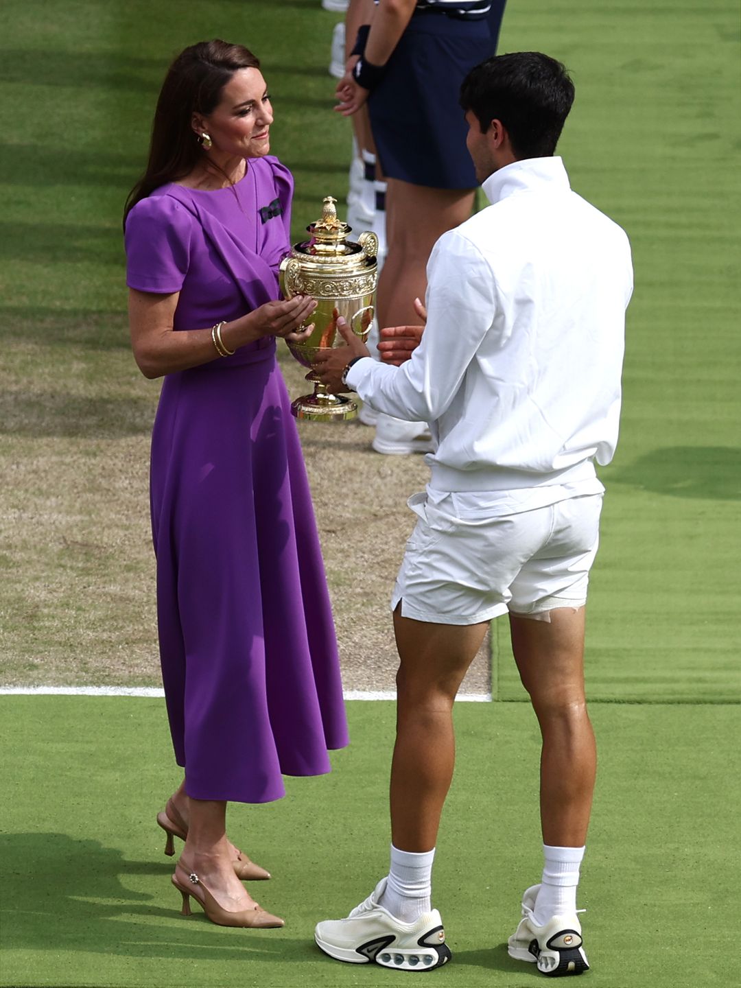 princess kate handing over trophy