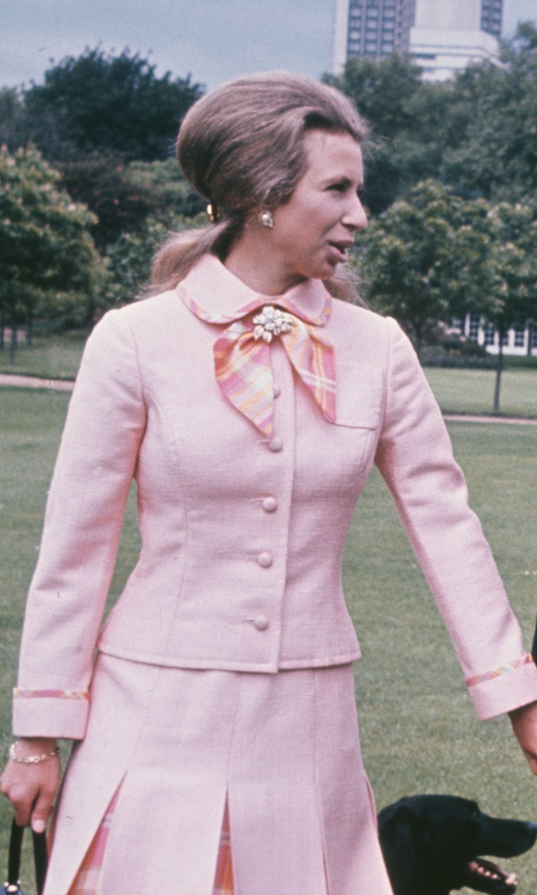 Princess Anne with her fiance equestrian champion Mark Phillips in the grounds of Buckingham Palace in London, following the announcement of their engagement the previous day, UK, 30th May 1973. (Photo by Keystone/Hulton Archive/Getty Images)