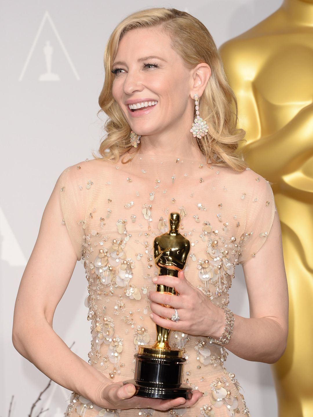 HOLLYWOOD, CA - MARCH 02:  Actress Cate Blanchett, winner of Best Actress for "Blue Jasmine, poses in the press room during the Oscars at Loews Hollywood Hotel on March 2, 2014 in Hollywood, California.  (Photo by Jason Merritt/Getty Images)
