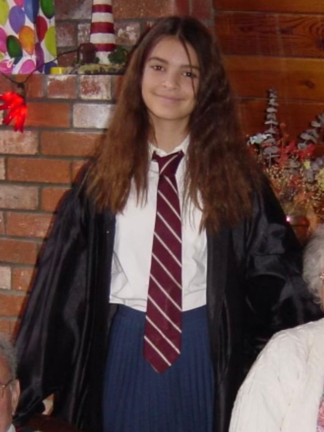 Emily Ratasjkowski dresses as Hermione Granger for Halloween as a young girl