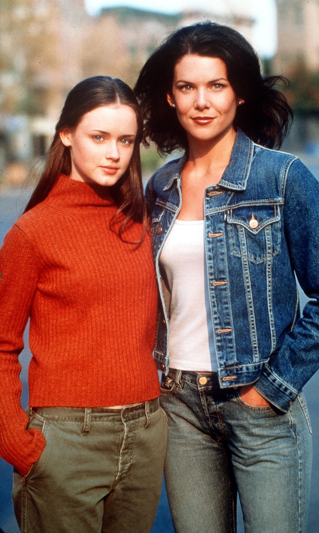 Alexis Bledel and Lauren Graham star in Warner Bros. TV series "The Gilmore Girls."
