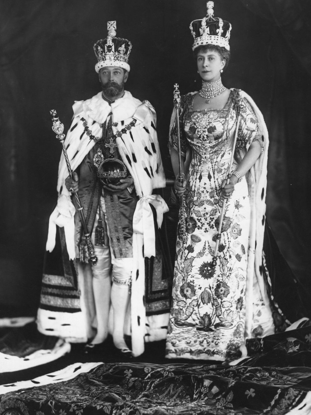 King George V and his wife Mary of Teck in their coronation robes