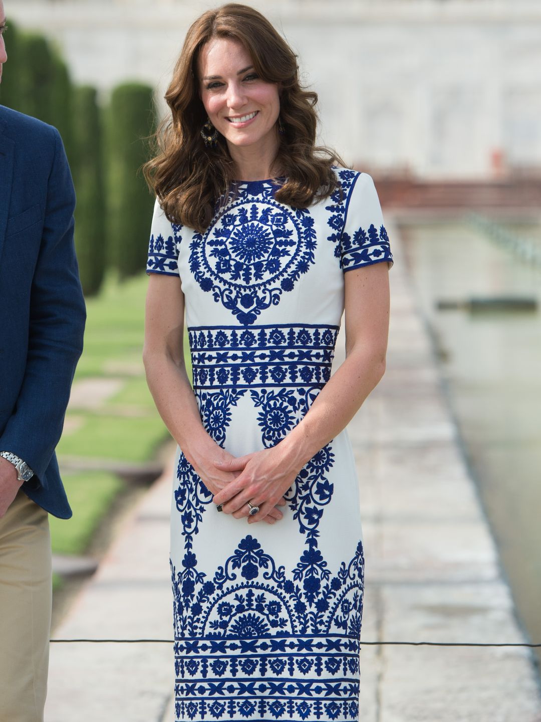 Catherine, Duchess of Cambridge poses in front of the Taj Mahal on April 16, 2016 in Agra, India wearing Naeem Khan