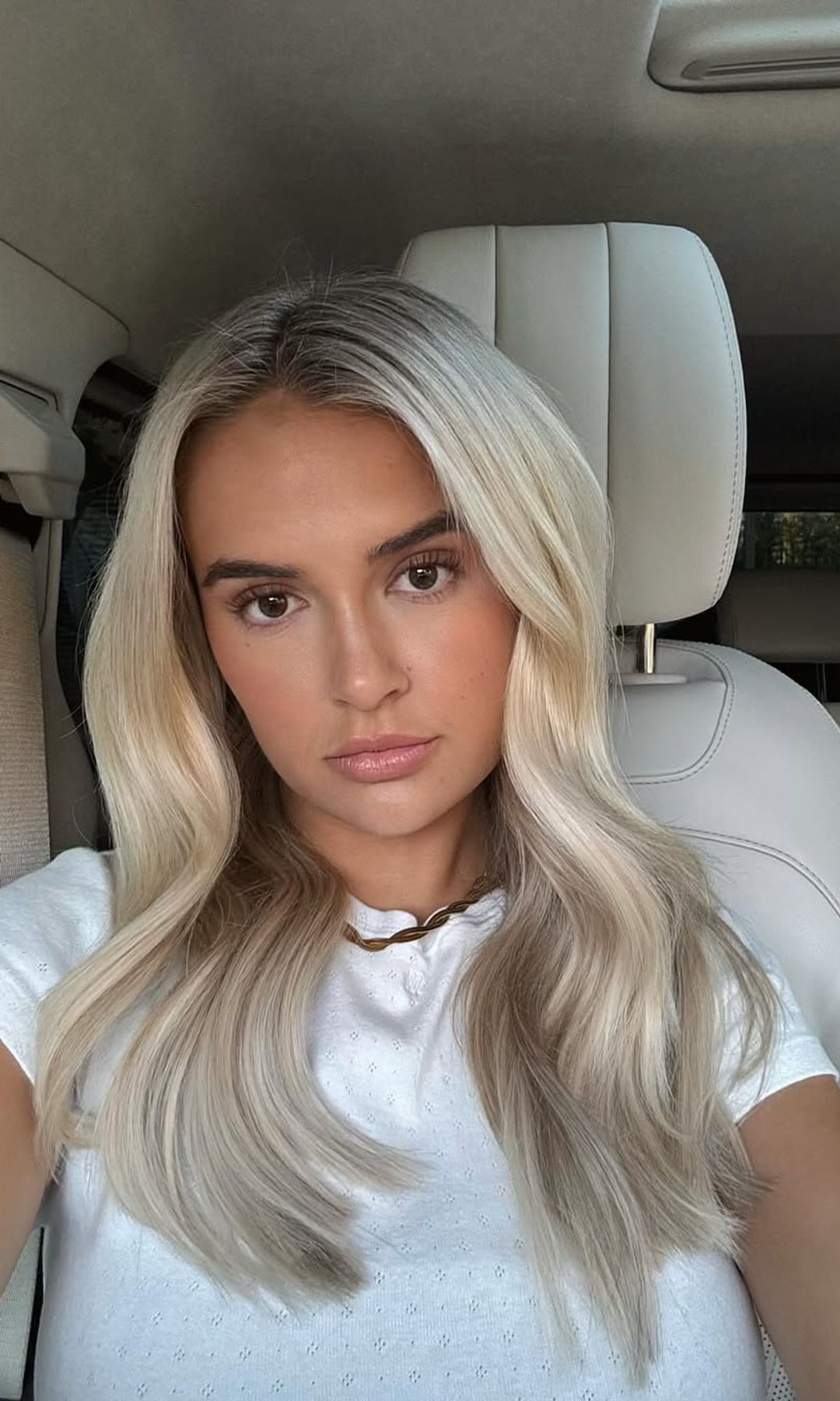 molly mae buttermilk blonde hair 