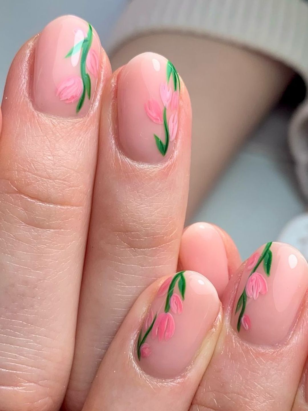 Tulip nails 