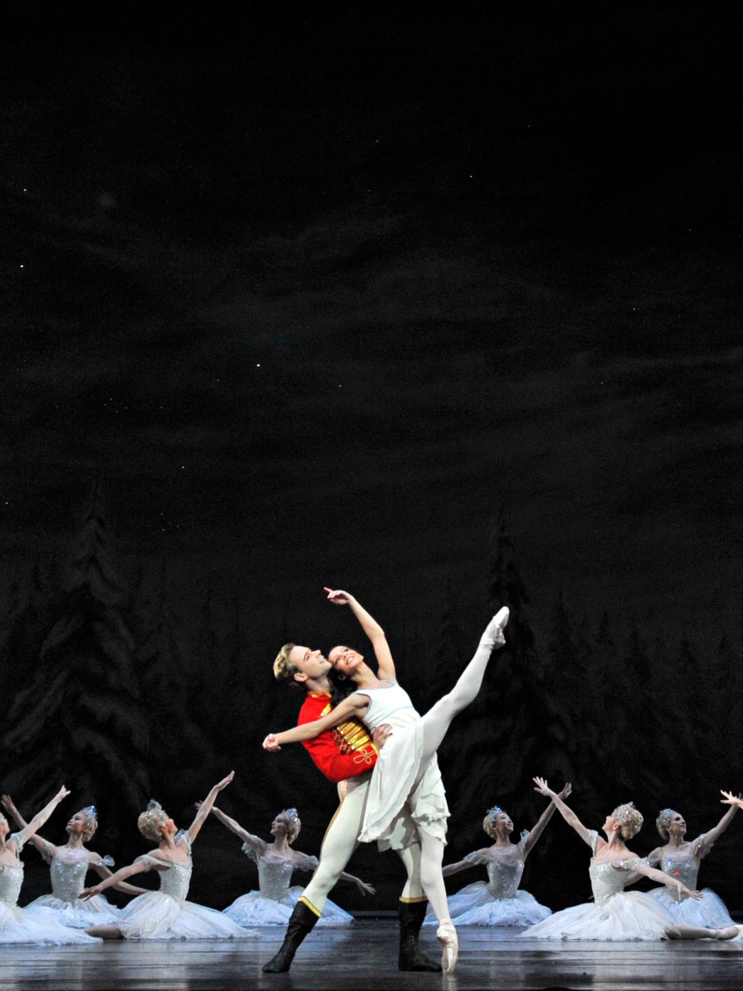 Hans-Peter and Clara performing their big number at the Royal Ballet's production of Peter Wright's The Nutcracker 