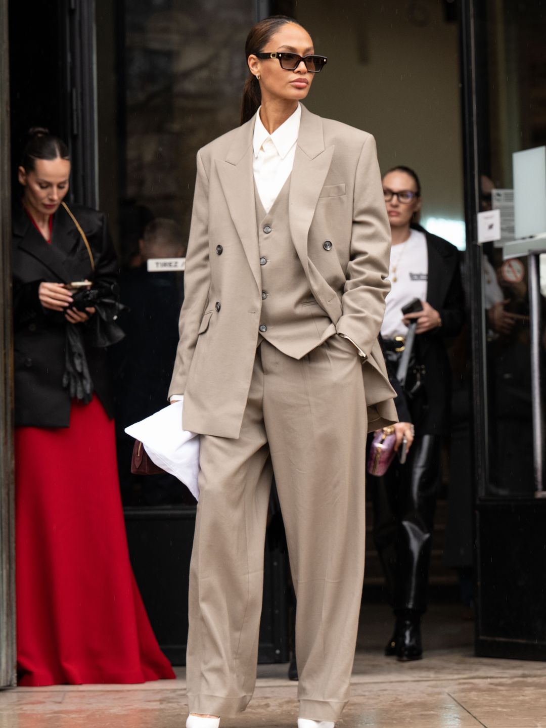 Neutral Tailoring