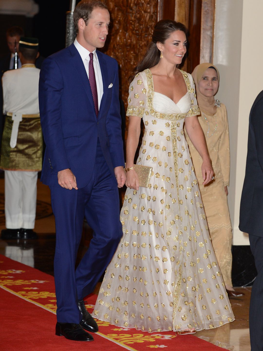 kate middleton gold dress