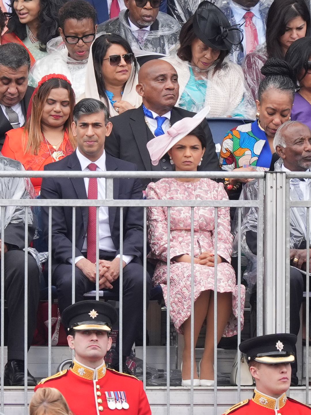 Akshata didn't let the rain stand in the way of a great outfit