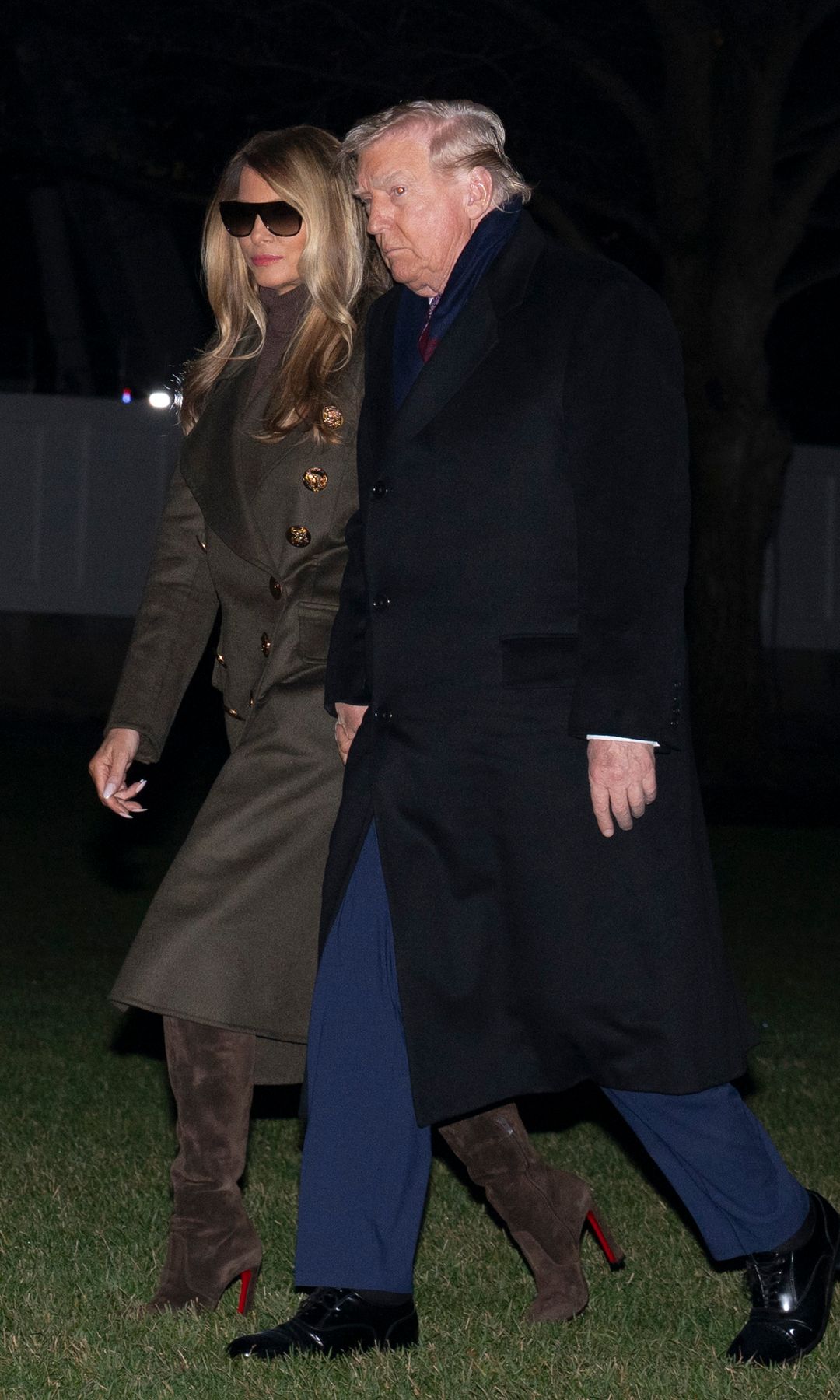 After spending Thanksgiving in Florida, the president and first lady returned to D.C. on November 30