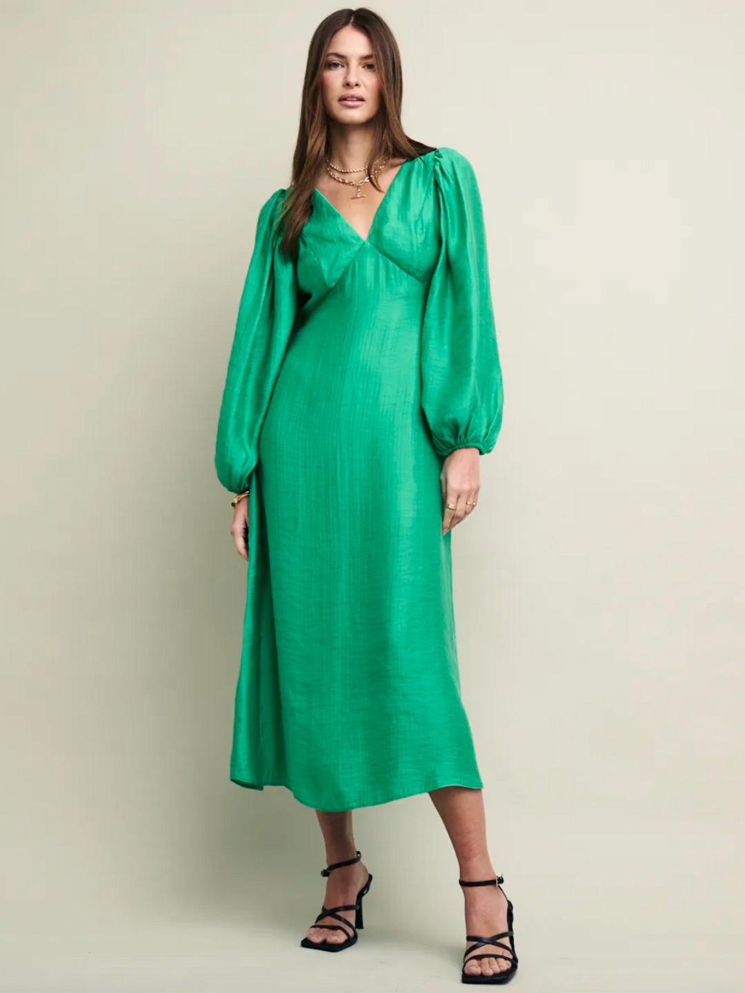 Green puff sleeve dress