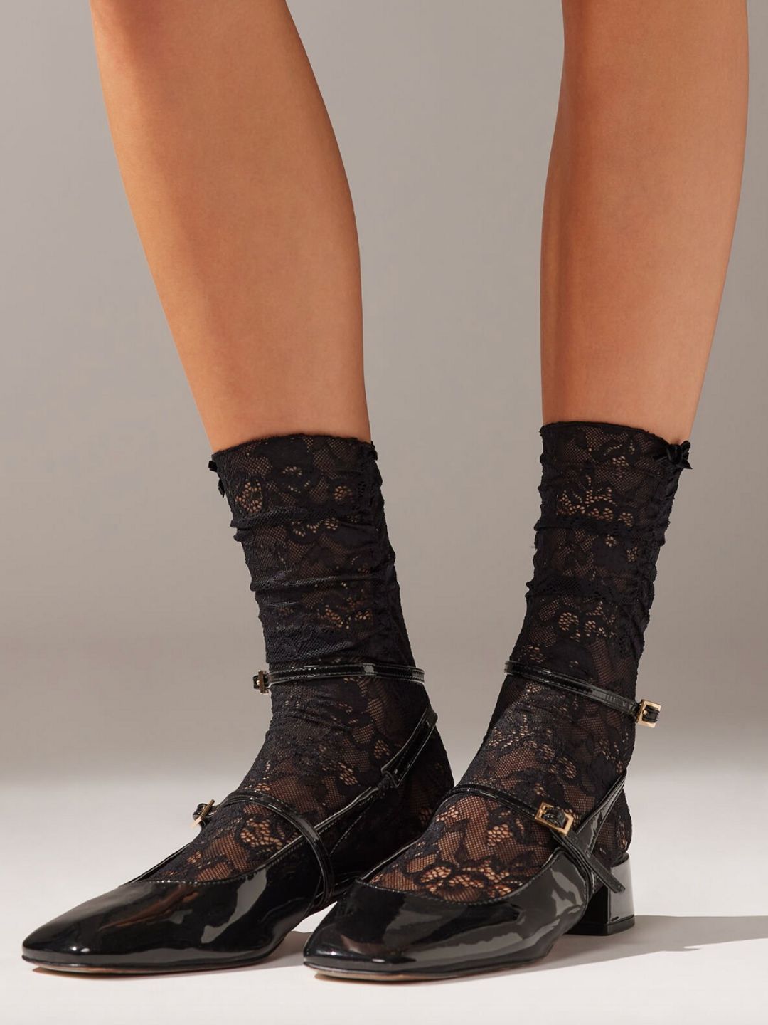 Lace Short Socks with Velvet Bow - Calzedonia