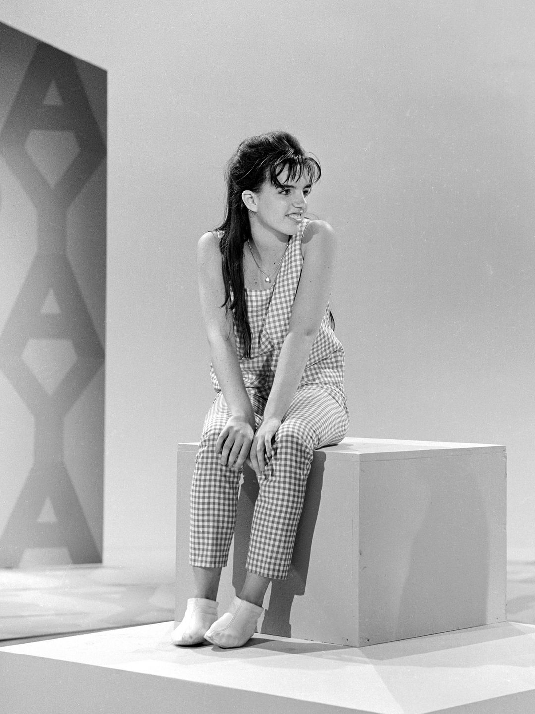  Liza Minnelli wearing gingham on the set of The Judy Garland Show, July 15, 1963